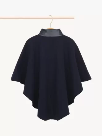 Asymmetrischer Kinderumhang