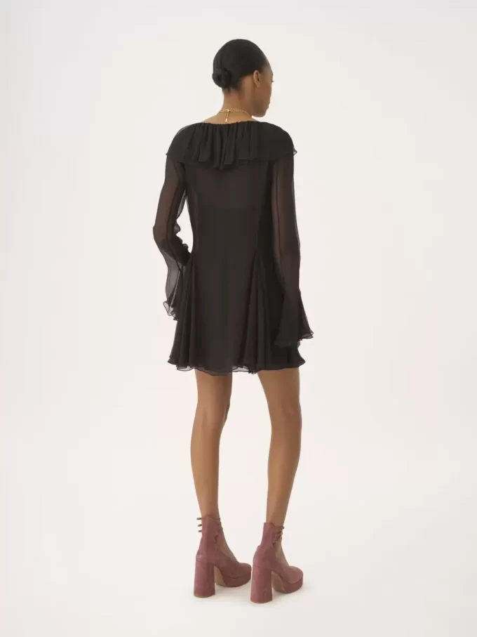 Ausgestelltes Minikleid aus Seidenmousseline Ausgestelltes Minikleid aus Seidenmousseline