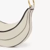 Banana Umhängetasche aus genarbtem Leder Banana Umhängetasche aus genarbtem Leder