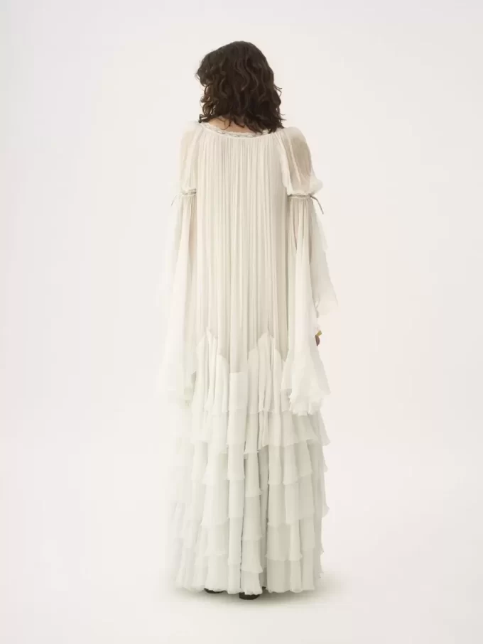 Übergroßes langes Rüschenkleid aus Seidenmousseline Übergroßes langes Rüschenkleid aus Seidenmousseline