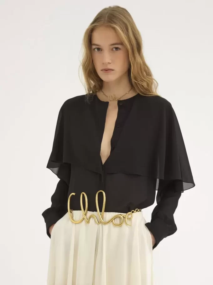 Cape-Bluse aus Seiden-Georgette Cape-Bluse aus Seiden-Georgette
