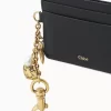 Chloé Charms Kartenetui aus genarbtem Leder Chloé Charms Kartenetui aus genarbtem Leder