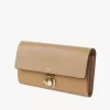 Chloé Charms langes Portemonnaie mit Klappe aus genarbtem Leder Chloé Charms langes Portemonnaie mit Klappe aus genarbtem Leder