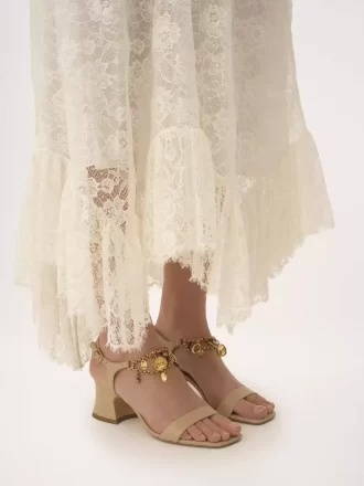 Chloé Charms Sandale mit Absatz