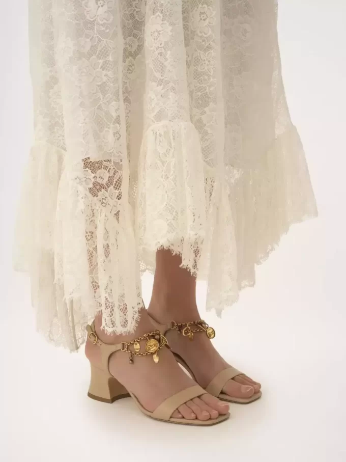 Chloé Charms Sandale mit Absatz Chloé Charms Sandale mit Absatz