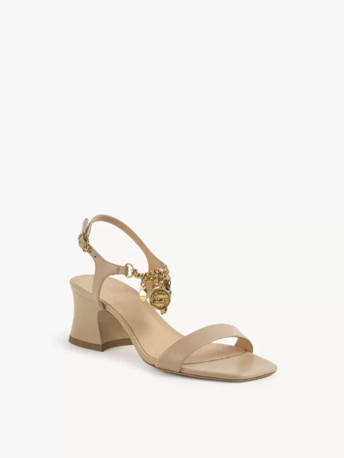 Chloé Charms Sandale mit Absatz Chloé Charms Sandale mit Absatz