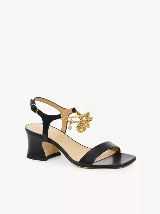 Chloé Charms Sandale mit Absatz Chloé Charms Sandale mit Absatz