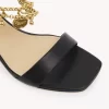 Chloé Charms Sandale mit Absatz Chloé Charms Sandale mit Absatz