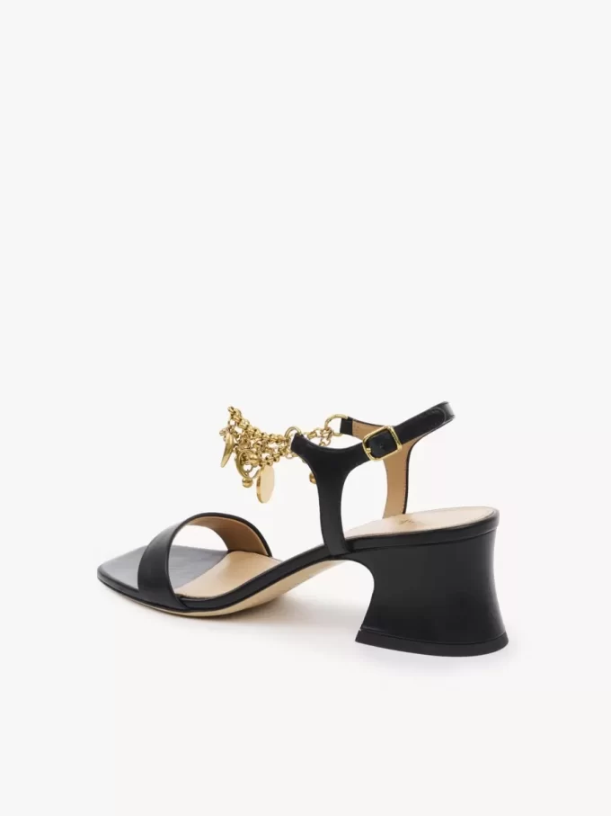 Chloé Charms Sandale mit Absatz Chloé Charms Sandale mit Absatz