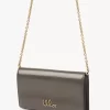 Chloé Iconic Klappengeldbörse an Kette aus glänzendem Leder