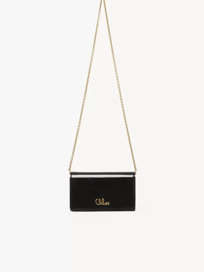 Chloé Iconic Klappengeldbörse mit Kette aus Lackleder
