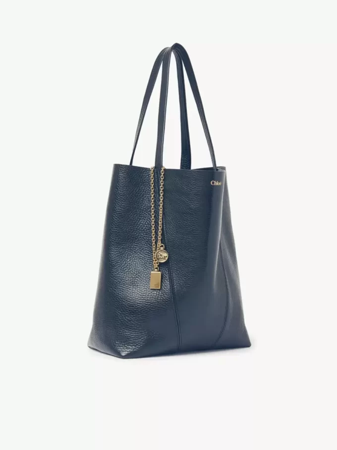 Chloé Spin Tote Bag aus genarbtem Leder Chloé Spin Tote Bag aus genarbtem Leder