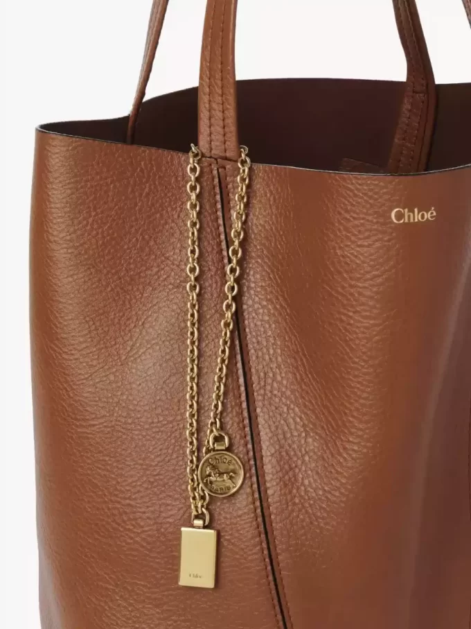 Chloé Spin Tote Bag aus genarbtem Leder