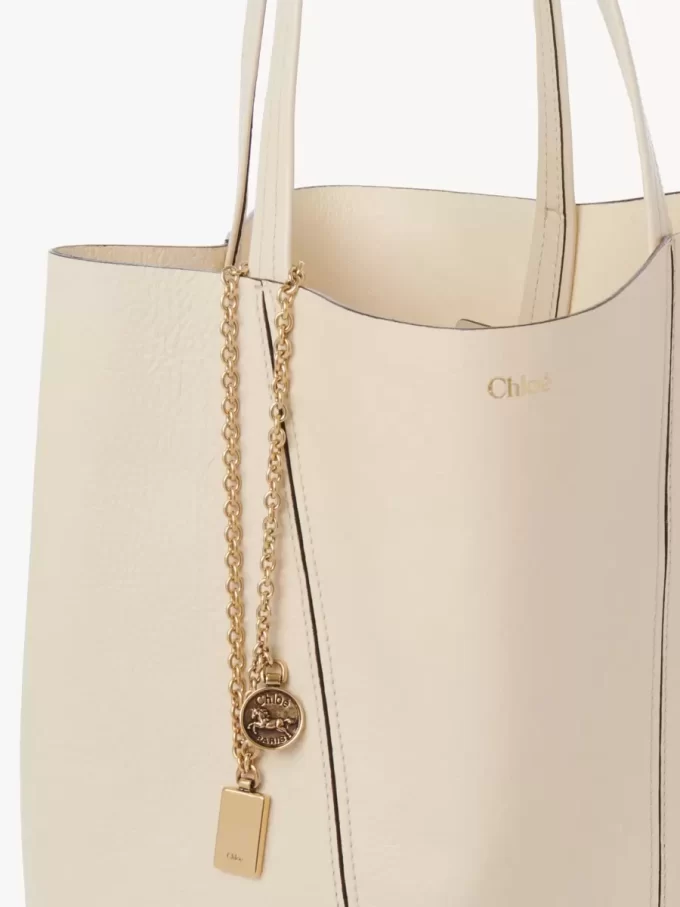 Chloé Spin Tote Bag aus genarbtem Leder Chloé Spin Tote Bag aus genarbtem Leder