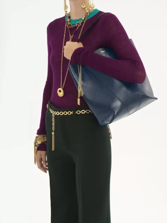 Chloé Spin Tote Bag aus genarbtem Leder Chloé Spin Tote Bag aus genarbtem Leder
