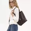 Chloé Spin Tote Bag aus Leder mit Python-Effekt Chloé Spin Tote Bag aus Leder mit Python-Effekt