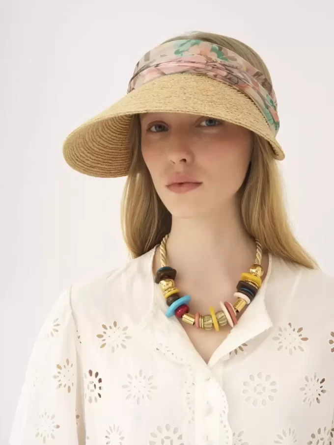 Das Chloé Visier aus Bast Das Chloé Visier aus Bast
