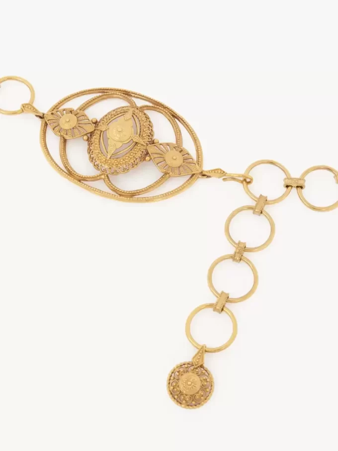 Der Chloé Amulet Schmuckgürtel Der Chloé Amulet Schmuckgürtel