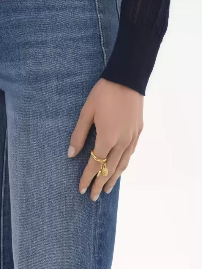 Der Chloé Charms Ring Der Chloé Charms Ring