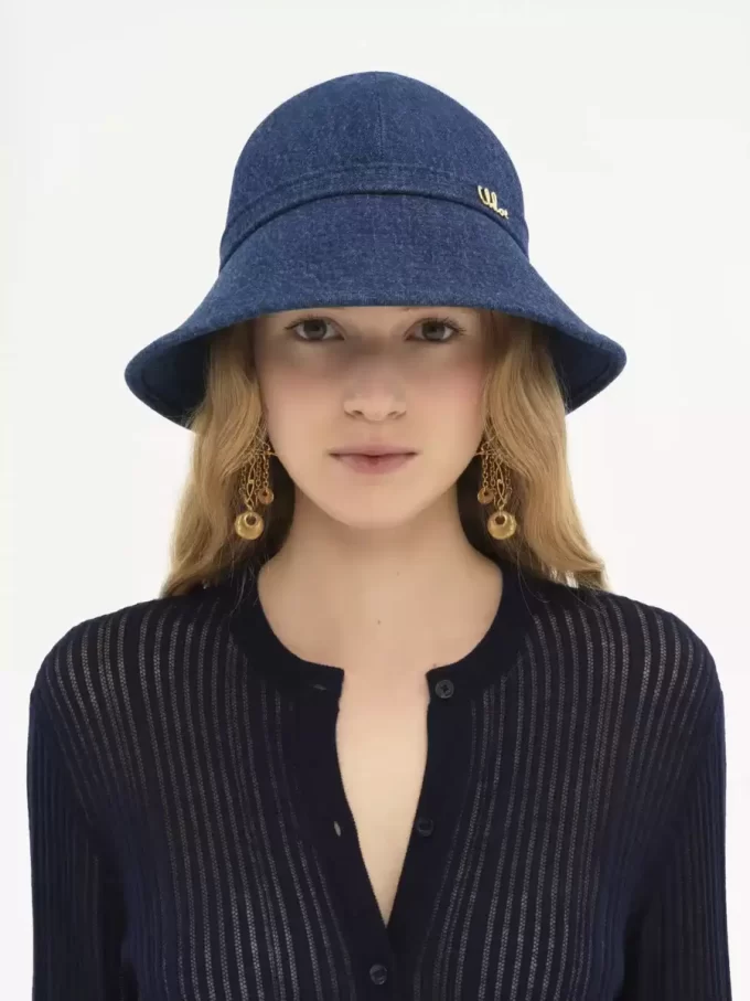 Der Chloé Iconic Bucket Hat aus Denim
