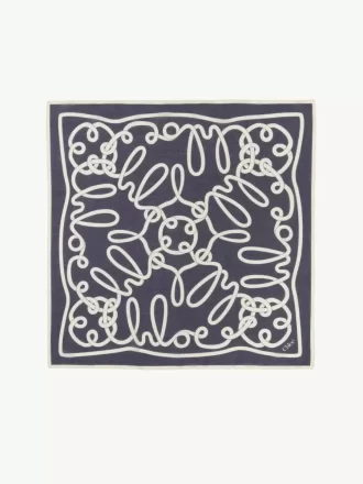 Der Chloé Iconic Print Schal aus Baumwolle und Seide