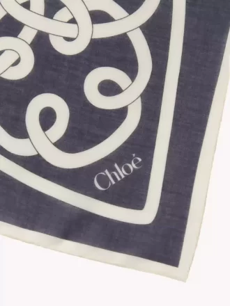 Der Chloé Iconic Print Schal aus Baumwolle und Seide