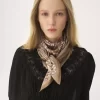 Der quadratische Chloé Paisley-Schal aus Seidentwill Der quadratische Chloé Paisley-Schal aus Seidentwill
