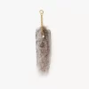 Der Treasure Tails-Charme aus Lammfell Der Treasure Tails-Charme aus Lammfell