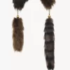 Der Treasure Tails-Schal aus Lammfell Der Treasure Tails-Schal aus Lammfell