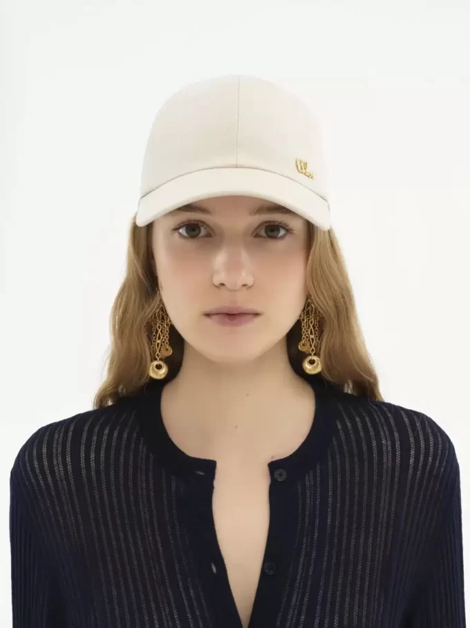 Die Chloé Iconic-Kappe aus Baumwoll-Canvas