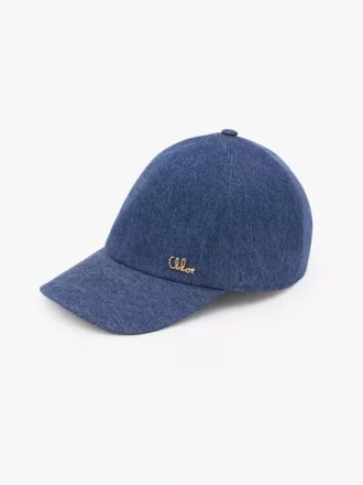 Die Chloé Iconic-Kappe aus Denim