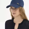 Die Chloé Iconic-Kappe aus Denim