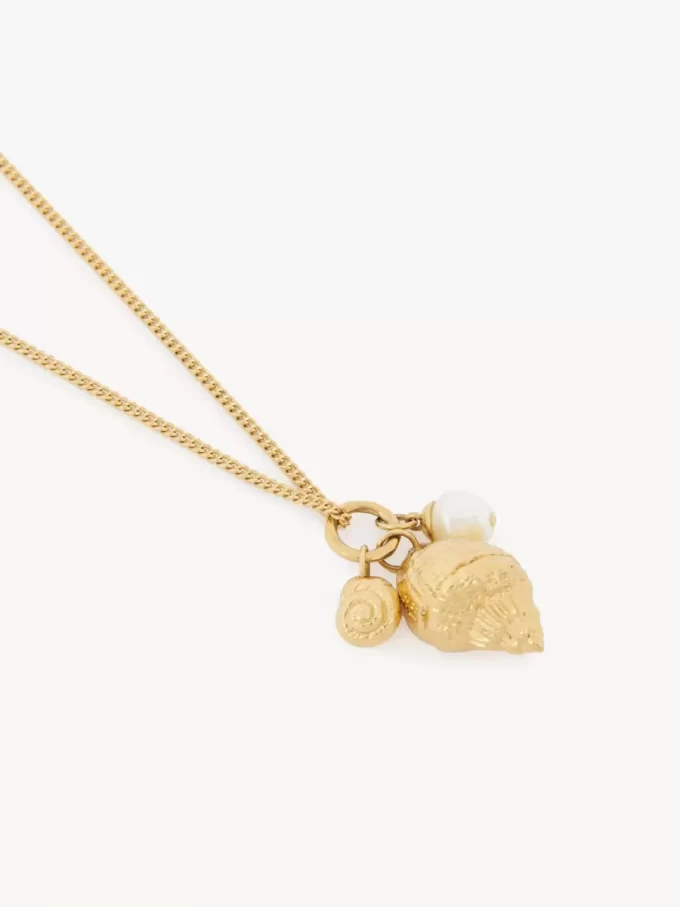 Die Chloé Shells-Anhängerkette Die Chloé Shells-Anhängerkette