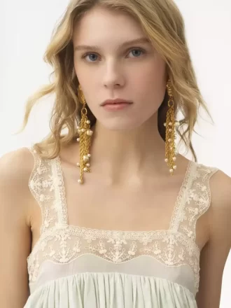 Die Chloé Shells Ohrringe