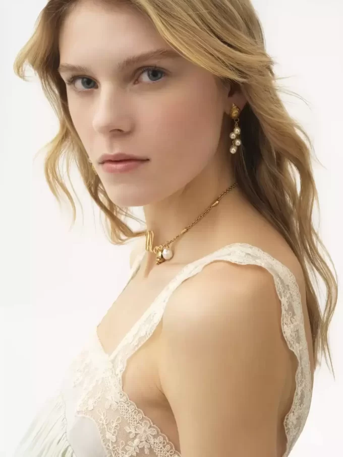 Die Chloé Shells Ohrringe Die Chloé Shells Ohrringe