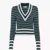 Figurbetonter Pullover mit V-Ausschnitt aus Merinowolle Figurbetonter Pullover mit V-Ausschnitt aus Merinowolle