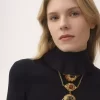 Figurbetonter Rollkragenpullover aus Baumwoll-Woll-Strick Figurbetonter Rollkragenpullover aus Baumwoll-Woll-Strick