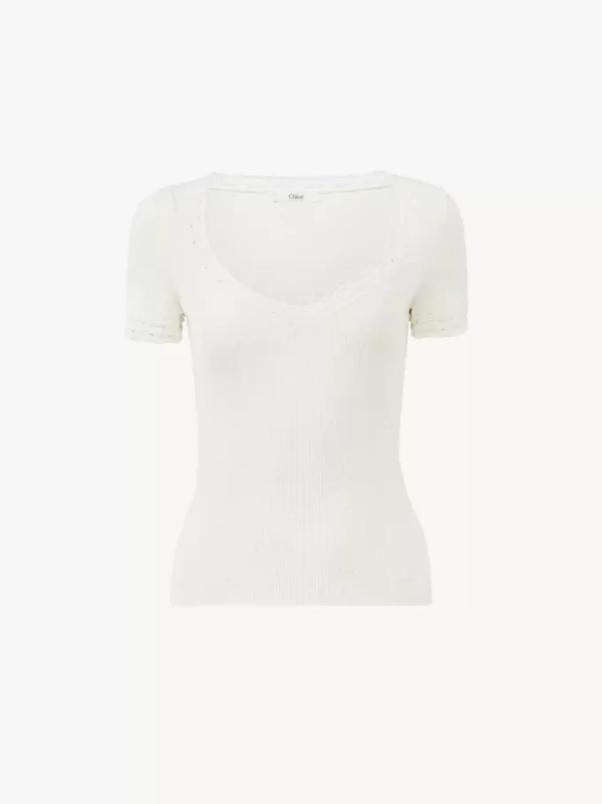 Figurbetontes Oberteil mit U-Ausschnitt aus Wollstrick und Spitze Figurbetontes Oberteil mit U-Ausschnitt aus Wollstrick und Spitze