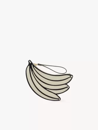 Flache Tasche „Banane“ aus genarbtem Leder
