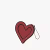 Flache Tasche „Symbols Heart“ von Chloé aus genarbtem Leder Flache Tasche „Symbols Heart“ von Chloé aus genarbtem Leder