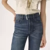 Gerade geschnittene Jeans aus Denim Gerade geschnittene Jeans aus Denim