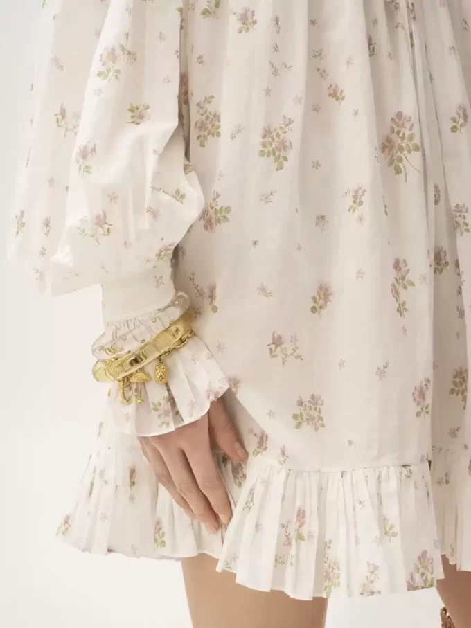Gerafftes Langarm-Minikleid aus Baumwoll-Voile