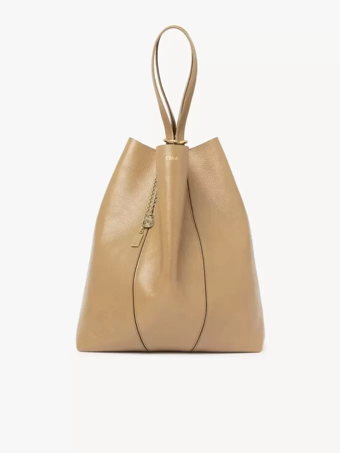 Große Chloé Spin Tote Bag aus genarbtem Leder Große Chloé Spin Tote Bag aus genarbtem Leder