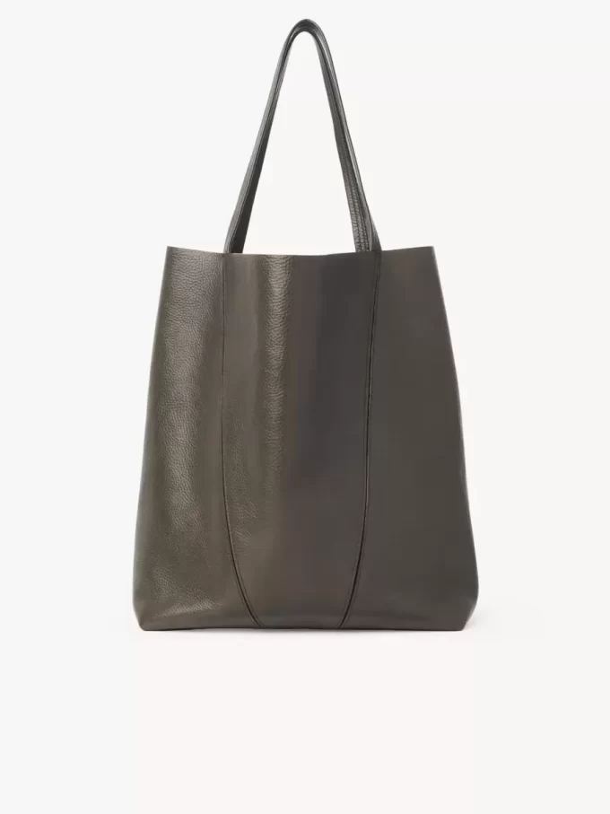 Große Chloé Spin Tote Bag aus genarbtem Leder Große Chloé Spin Tote Bag aus genarbtem Leder