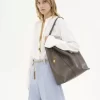 Große Chloé Spin Tote Bag aus genarbtem Leder Große Chloé Spin Tote Bag aus genarbtem Leder