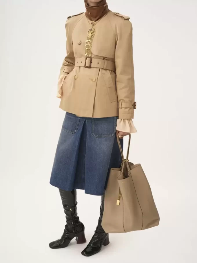 Große Chloé Spin Tote Bag aus genarbtem Leder Große Chloé Spin Tote Bag aus genarbtem Leder