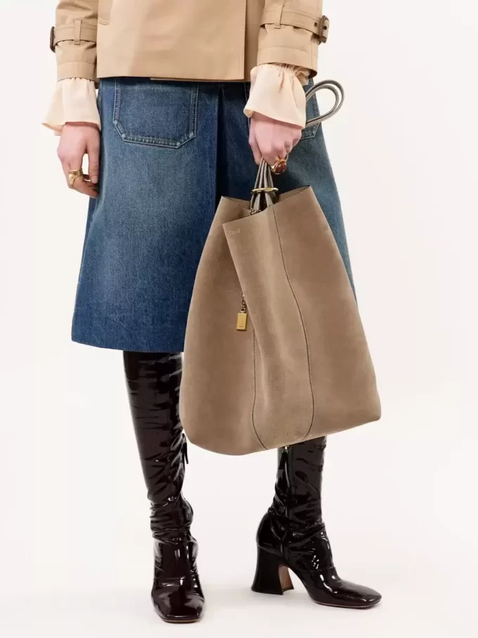 Große Chloé Spin Tote Bag aus Wildleder Große Chloé Spin Tote Bag aus Wildleder