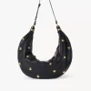 Große Hobo-Tasche „Armband“ aus genarbtem Leder mit Nieten Große Hobo-Tasche „Armband“ aus genarbtem Leder mit Nieten