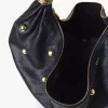 Große Hobo-Tasche „Armband“ aus genarbtem Leder mit Nieten Große Hobo-Tasche „Armband“ aus genarbtem Leder mit Nieten