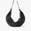 Große Hobo-Tasche mit Armband aus genarbtem Leder Große Hobo-Tasche mit Armband aus genarbtem Leder